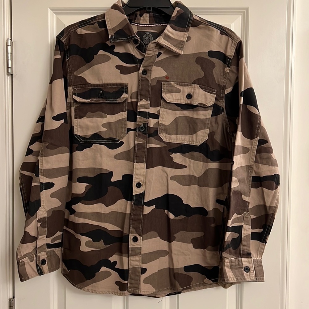 Men’s shirt by Buffalo David Bitton